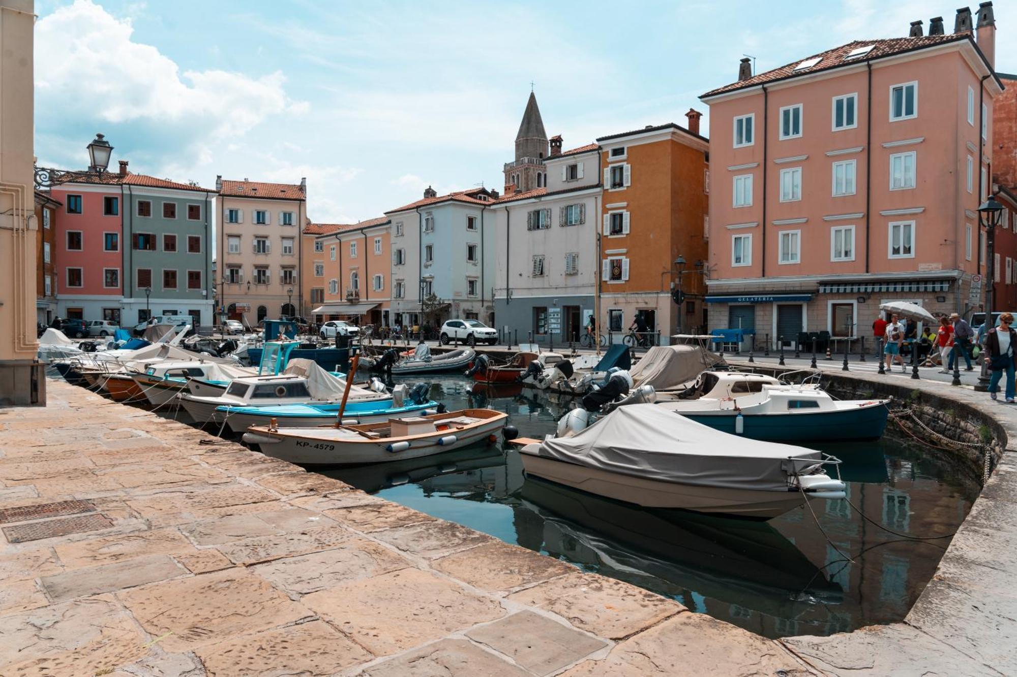 Hurban Apartments Muggia Luaran gambar