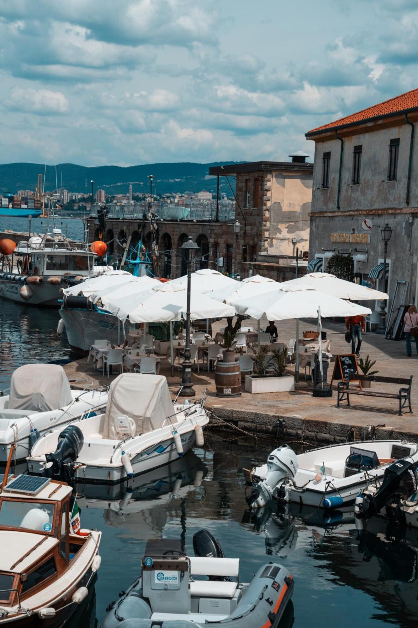 Hurban Apartments Muggia Luaran gambar